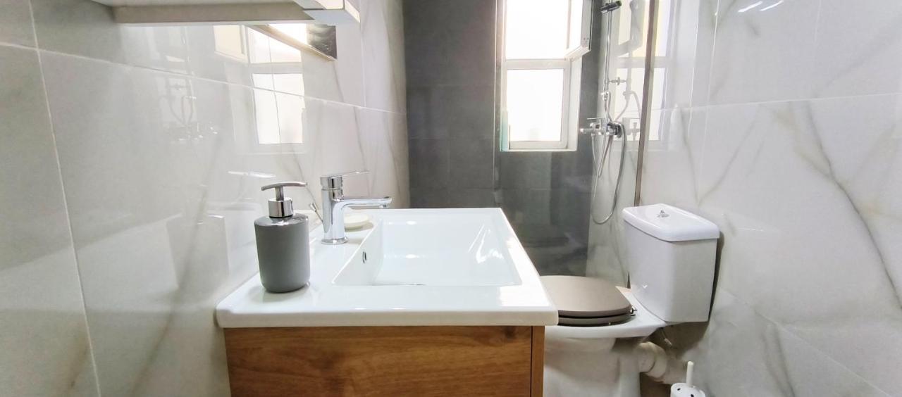 Central Apartment, Fully Equipped Himare Exterior foto